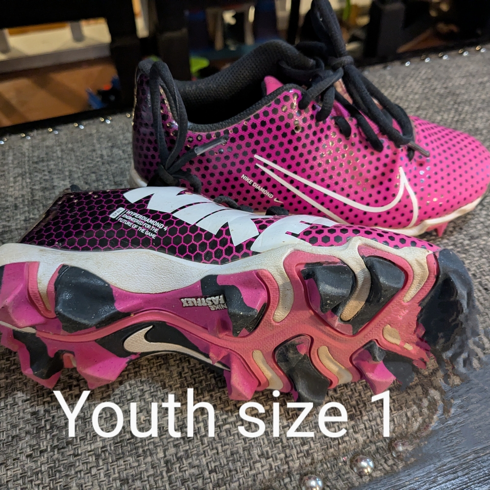 Nike Kids Pink Softball Cleats